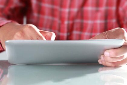 Three Ways to Get Readers Hooked on Your Blog